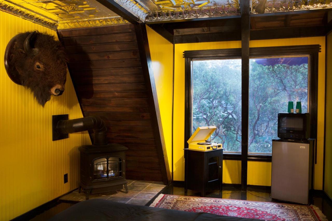 Hicksville Pines Chalets&Motel Idyllwild Extérieur photo
